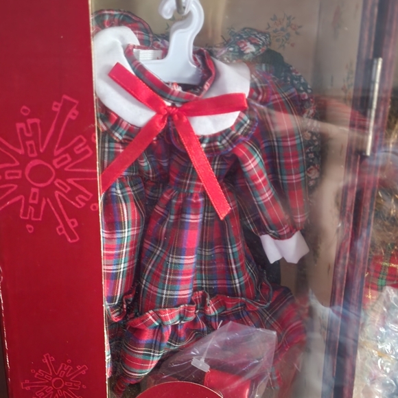 HEATHER ~ Sweet Vintage Doll w/Accessories - Picture 3 of 9